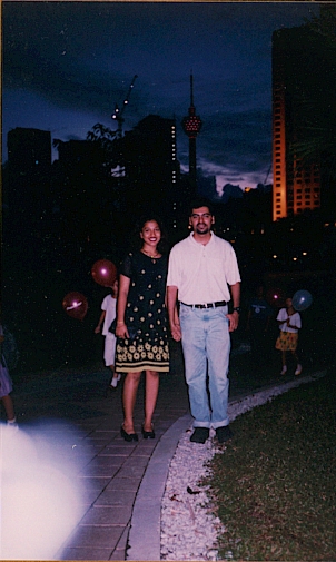 ilan aruna klcc2.jpg (121092 bytes)